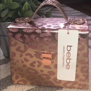 👛 Bebe Purse Jewelry Organizer